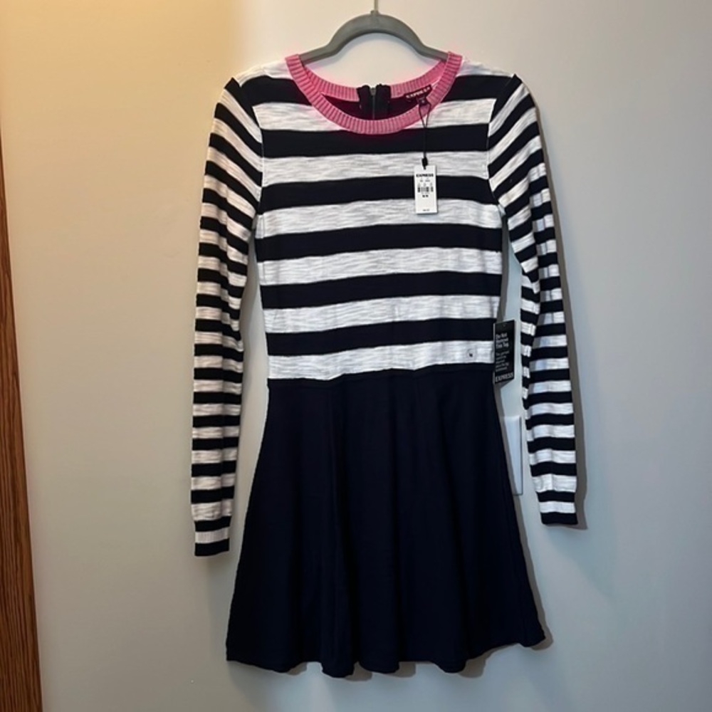 Express size medium dress new with tag